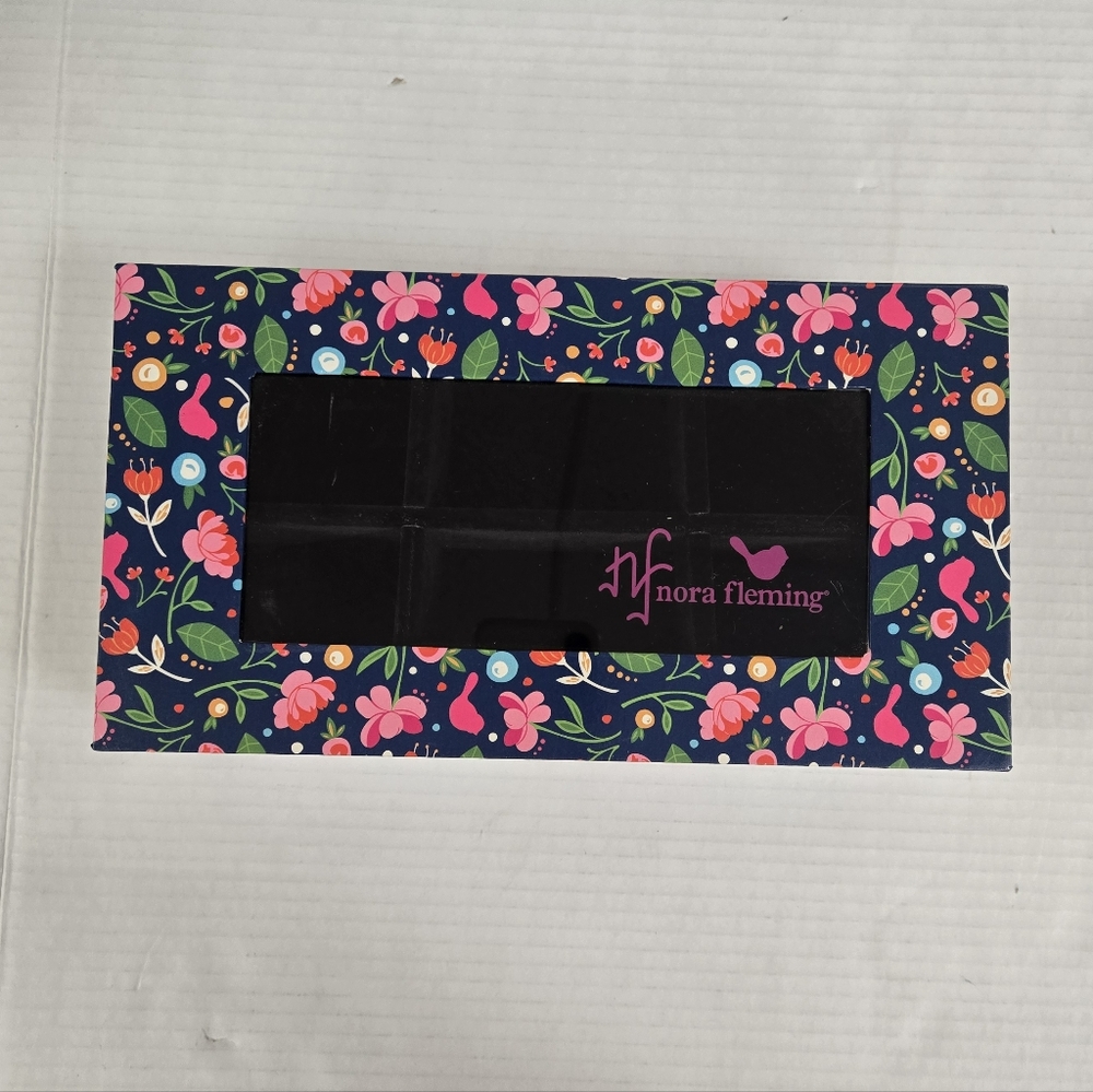 Nora Fleming Mini Display Case - Picture 3 of 5